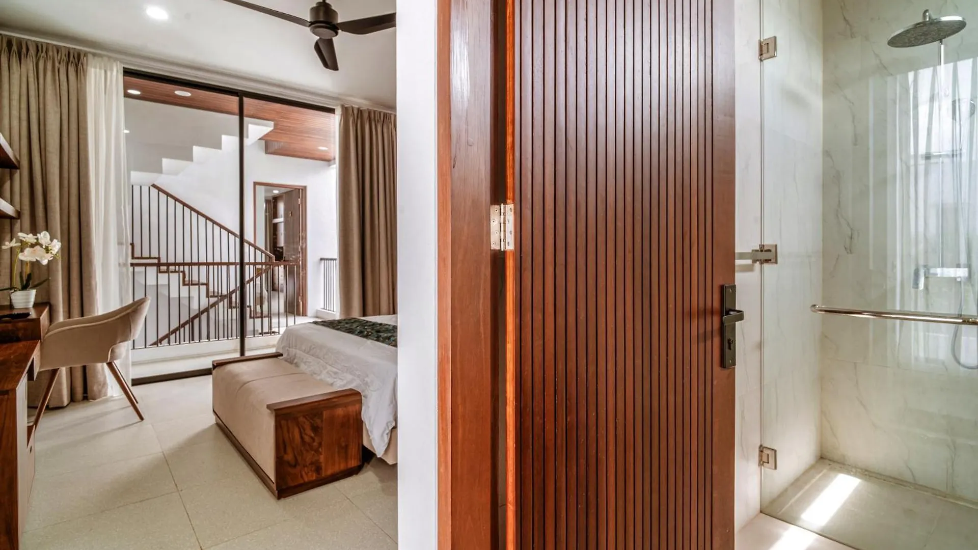 Bali Large 5-Br Private Luxury Dandanku Villa In Seminyak 0*, Seminyak (Bali) Indonesia