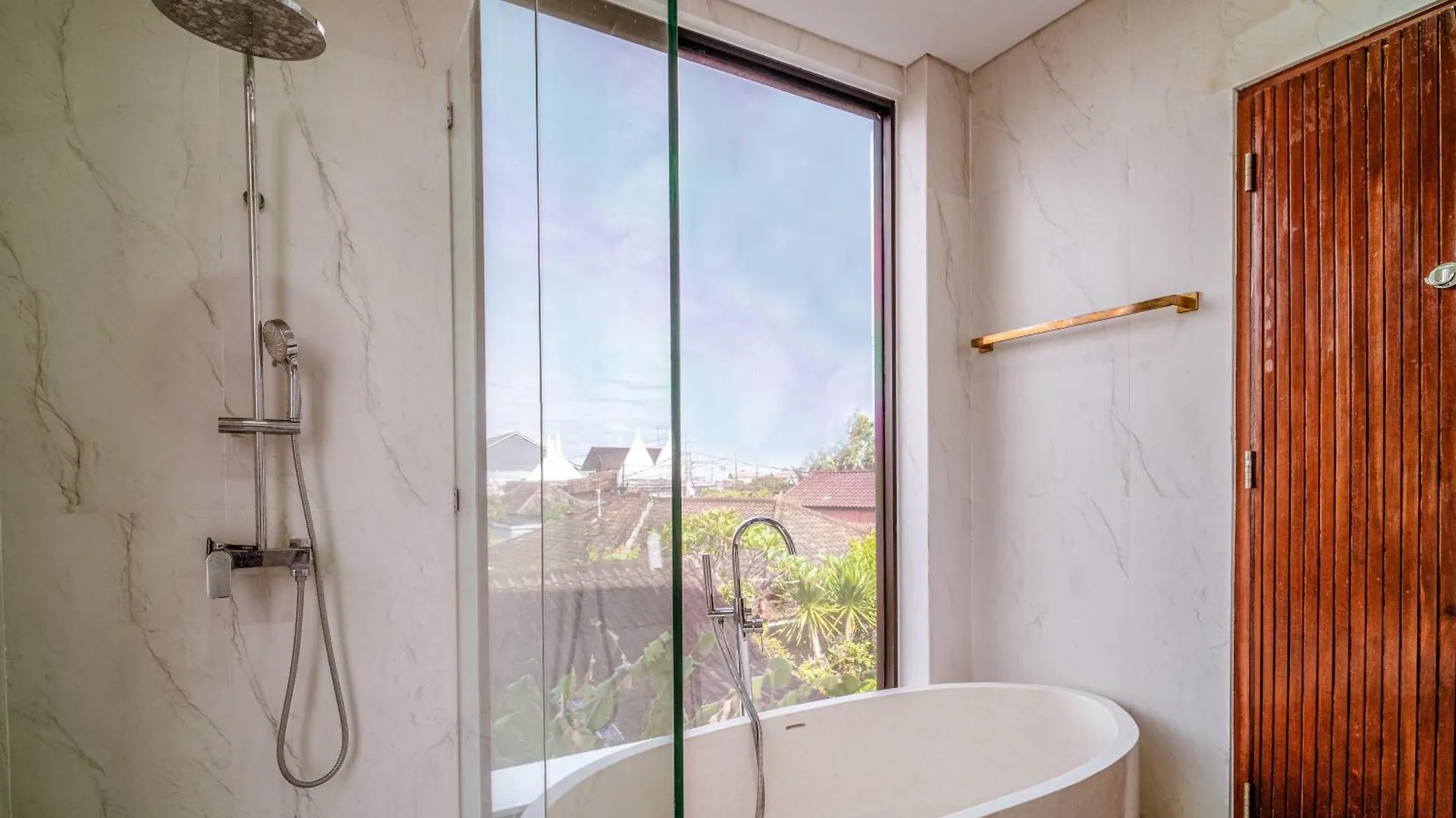Bali Large 5-Br Private Luxury Dandanku Villa In Seminyak Indonesia